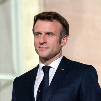 Macron isi amana vizita de stat in Germania in contextul crizei interne