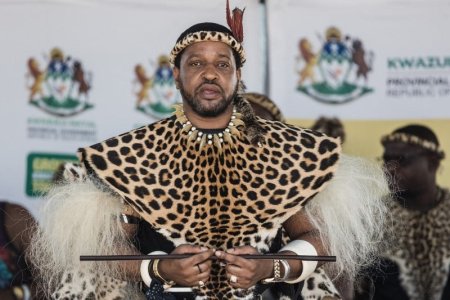 Regele populatiei Zulu din Africa de Sud a fost internat in spital, dupa ce ar fi fost otravit