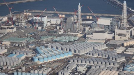 Centrala nucleara de la Fukushima a primit autorizatia pentru a deversa un milion de tone de apa radioactiva
