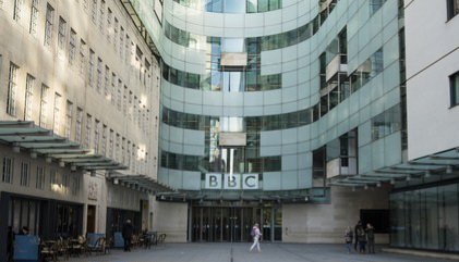 Vedeta BBC in centrul unui scandal de pornografie cu minori