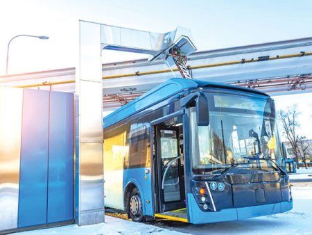 <span style='background:#EDF514'>RATB</span>V, operatorul de transport public regional din municipiul Brasov, achizitioneaza 15 autobuze hibrid cu 44 mil. lei