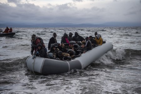 Grecia cere sprijinul UE pentru a opri barcile cu migranti: Tragedii vor continua sa se intample