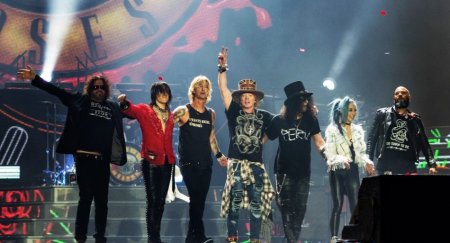 Arma artizanala descoperita la concertul Guns N`Roses de la Bucuresti. <span style='background:#EDF514'>UN BULGAR</span>, arestat
