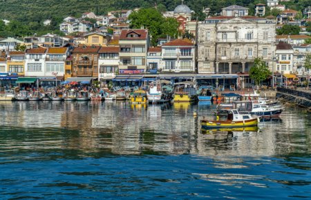 Dincolo de Bosfor: O incursiune in marea mostenire a zonei <span style='background:#EDF514'>ANATOLIE</span>ne din Istanbul