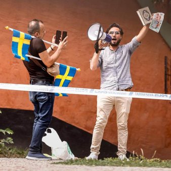 O tentativa de arderea coranului la un protest in Stockholm a determinat Irakul la expulzarea ambasadorului Suediei si a suspendat licenta companiei Ericsson