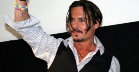 Johnny Depp, gasit inconstient in camera sa de hotel, inaintea celui mai recent concert din Budapesta
