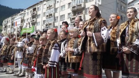 Festivalul International de Folclor Intalniri Bucovinene, gazduit la Suceava