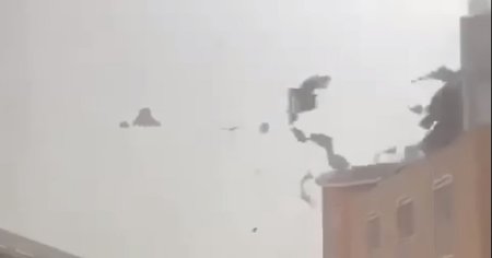 Pagube insemnate in urma unei furtuni, in judetul Bihor. Zeci de pompieri au intervenit VIDEO