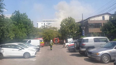 Incendiu la mai multe case in Bucuresti. Doua persoane au fost evacuate