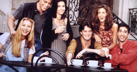 30 iulie: S-a nascut actrita Lisa Kudrow, <span style='background:#EDF514'>PHOEBE</span> din Friends. Cu ce s-a ocupat dupa incheierea serialului