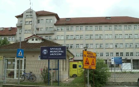Angajat al Spitalului Urziceni: Sunt paturi in <span style='background:#EDF514'>CAMERA DE GARDA</span>, dar probabil erau ocupate de asistentele care dormeau in ele