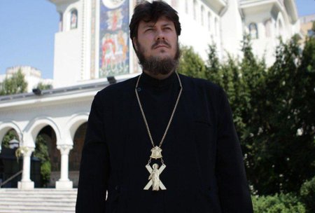 Eugen Tanasescu si-a dat demisia din functia de purtator de cuvant al Arhiepiscopiei Tomisului