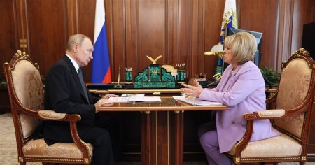 Situatie absurda: Sefa Comisiei Electorale din Rusia incepe campania prezidentiala pentru Putin