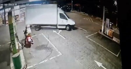 Haine furate direct din camion in Bucuresti. Suspectii au fost retinuti