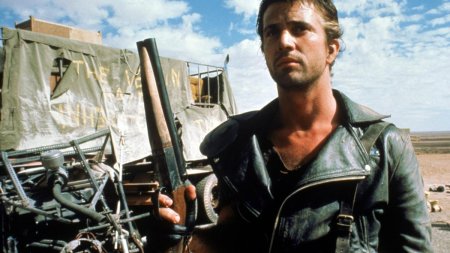 Joi cu <span style='background:#EDF514'>MAD MAX</span>, in septembrie la Warner TV