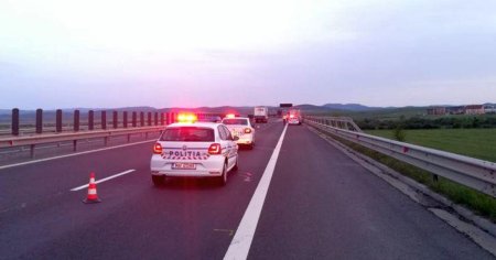 Doi <span style='background:#EDF514'>PIETONI ACCIDENTATI</span> mortal pe Autostrada A1, in mai putin de 24 de ore