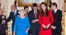 Trucul de machiaj favorit al Reginei Elisabeta a II-a a surpins intreaga lume. Kate Middleton nu il foloseste niciodata