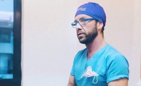 Falsul chirurg estetician Matteo Politi a fost arestat in Venetia si va fi extradat