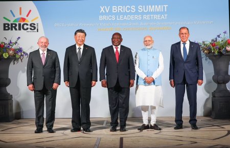 Liderii blocului BRICS au convenit sa isi extinda grupul prin acceptarea unor noi membri