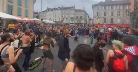 Drapele arse si un tribunal atacat. Un miting feminist a degenerat in orasul francez Aurillac VIDEO