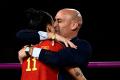 Mama sefului federatiei spaniole de fotbal care a sarutat o jucatoare a intrat in <span style='background:#EDF514'>GREVA FOAMEI</span>, fata de 