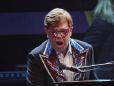 Elton John a fost internat, dupa ce artistul a cazut in locuinta sa din Nisa