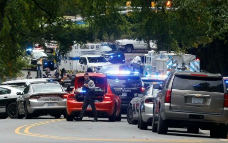 Un profesor, ucis intr-un atac armat intr-un <span style='background:#EDF514'>CAMPUS</span> al Universitatii North Carolina. Mai multi elevi au sarit din cladire