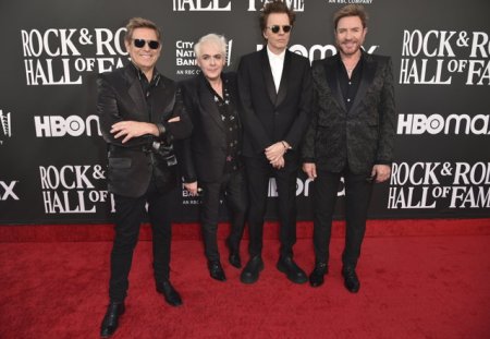 Duran Duran si-a anuntat noul album: Danse Macabre