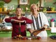 Hello Chef sezonul 6 revine la Antena 1. Damian Draghici i se alatura Roxanei Blenche. 