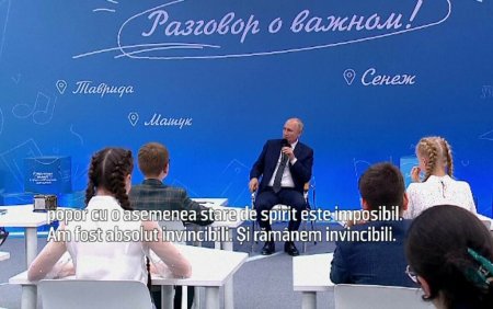 Vladimir Putin anunta in fata unui grup de elevi ca Rusia a fost si este o natiune invin<span style='background:#EDF514'>CIBILA</span>