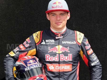 Max Verstappen a doborat recordul pentru cele mai multe victorii consecutive in Formula 1