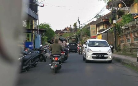 Un tanar de 19 ani din Satu Mare a murit, iar o femeie din Sibiu a fost grav ranita, in urma unui accident de scuter in Bali