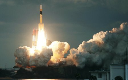 O racheta japoneza cu un modul lunar la bord a fost lansata cu succes. VIDEO