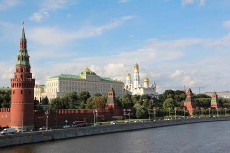 Kremlinul critica <span style='background:#EDF514'>FURNIZAREA</span> de munitii americane cu uraniu saracit Ucrainei
