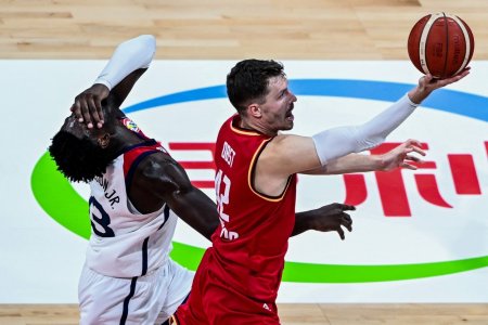 In istoria sportului german. Nemtii au invins starurile din NBA si vor juca finala <span style='background:#EDF514'>MONDIALULUI</span> de baschet contra Serbiei
