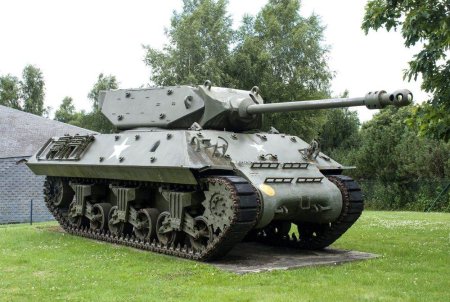Rusia planuieste sa reia productia de tancuri T-80