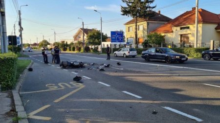 Motociclist de 20 ani si <span style='background:#EDF514'>PRIETENA</span> lui de 18 ani, au murit intr-un accident infiorator in Satu Mare. Soferul avea rucsacul plin cu droguri