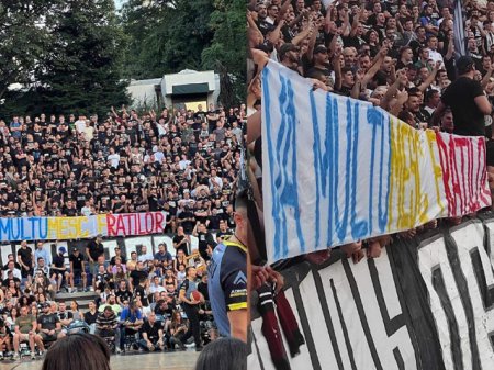 Mesajul afisat de suporterii lui Partizan la mai putin de 24 de ore de la incidentele de la meciul Romania - Kosovo