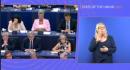 Imagine halucinanta surprinsa in Parlamentul European: <span style='background:#EDF514'>COMISARUL</span> european Johansson tricoteaza in timpul unui discurs tinut de von der Leyen