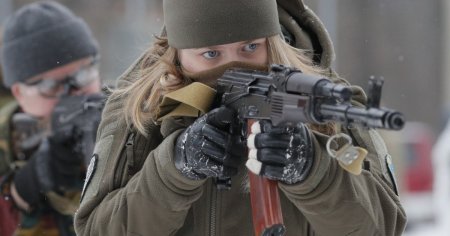 Olanda va trimite echipamente pentru femeile din armata ucraineana