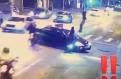 VIDEO. Doi motociclisti, raniti pe Soseaua Fundeni. Momentul in care o masina le taie calea. Imagini care va pot afecta emotional