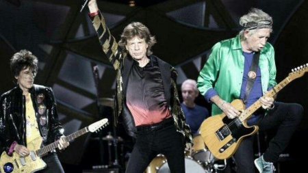 Paul McCartney, Elton John si <span style='background:#EDF514'>LADY GAGA</span> colaboreaza la noul album The Rolling Stones