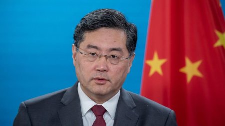 Fostul ministru de Externe al Chinei, inlocuit din functie din cauza unei aventuri amoroase