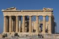 Un turist din Romania a fost arestat la Atena, acuzat ca a vrut sa fure doua fragmente de marmura de pe Acropole