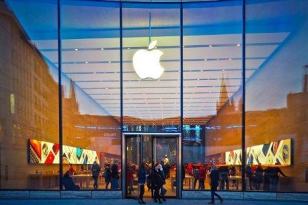 Angajatii Apple din Franta au convocat o greva maine si sambata pentru salarii mai mari
