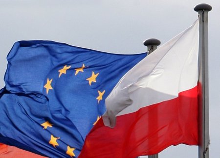 Scandalul vizelor: Uniunea Europeana vrea raspunsuri de la Polonia