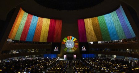 Culori care promoveaza telurile ONU sau drepturile comunitatii LGBTQ? Erdogan se plange: Ma deranjeaza
