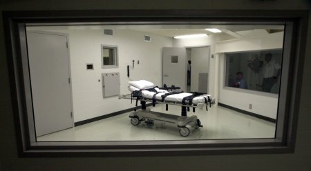 Alabama vrea sa execute un detinut condamnat la moarte, care a supravietuit injectiei letale, printr-o noua metoda: asfixierea cu azot gazos