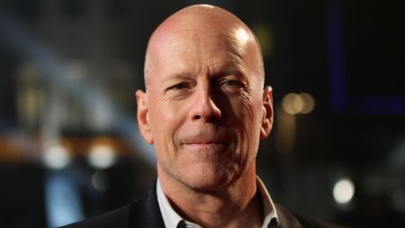 Ce spune sotia lui Bruce Willis despre <span style='background:#EDF514'>NECRUTATOARE</span>a boala a celebrului actor