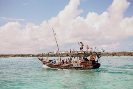 Destinatia paradisului la doar un zbor distanta. Cat costa o vacanta in Zanzibar